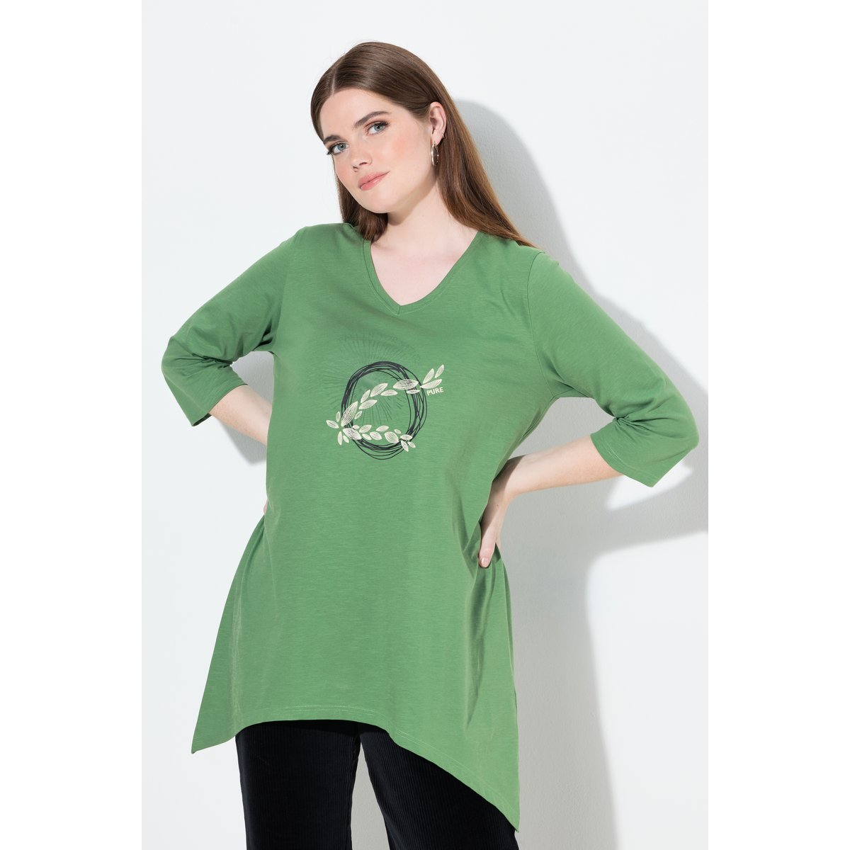 T-shirt en coton bio avec broderie vert mousse, ULLA POPKEN