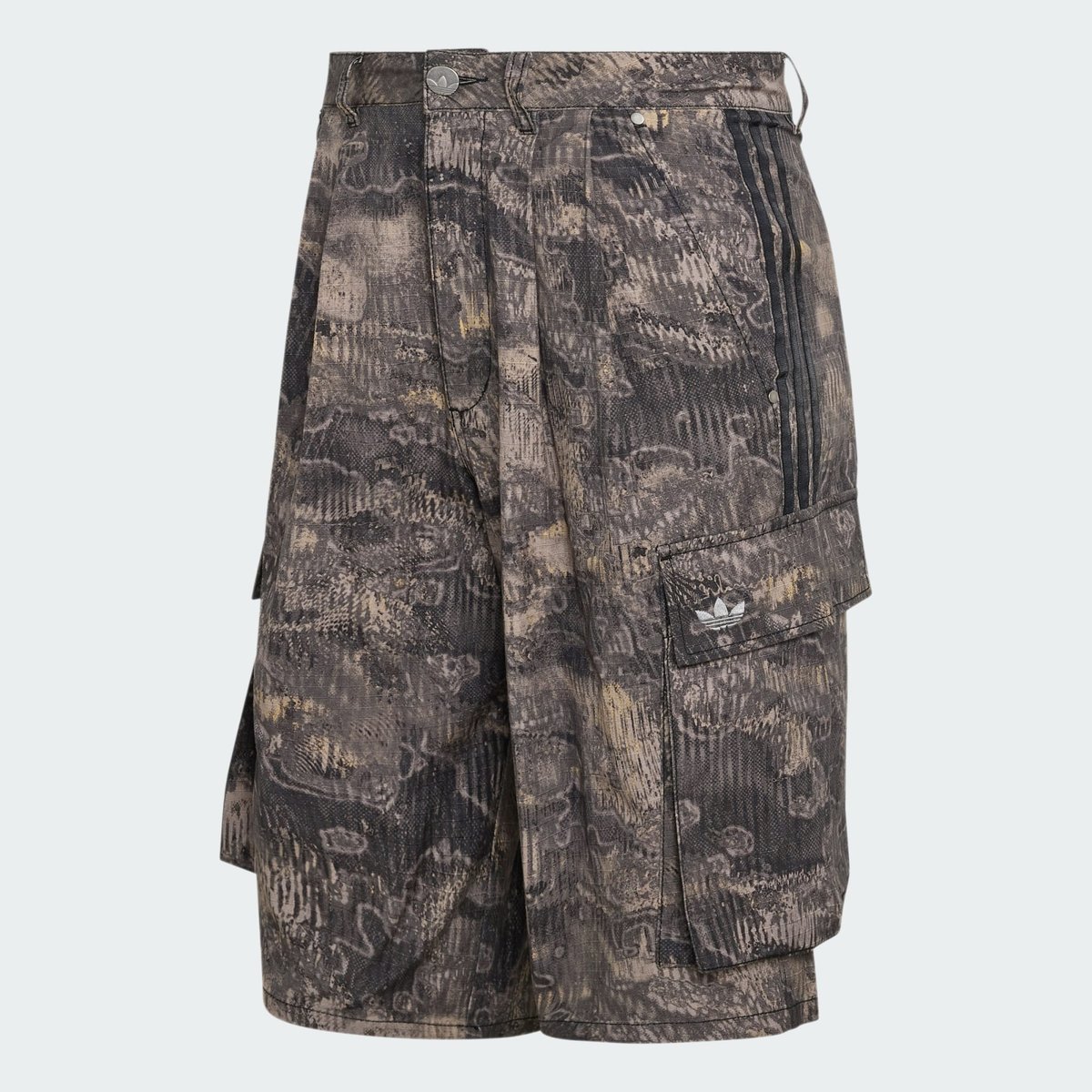 Short Cargo Adilenium Season 5 Aop Short Cargo Adilenium Season 5 Aop chalk pearl / wonder taupe, adidas Originals