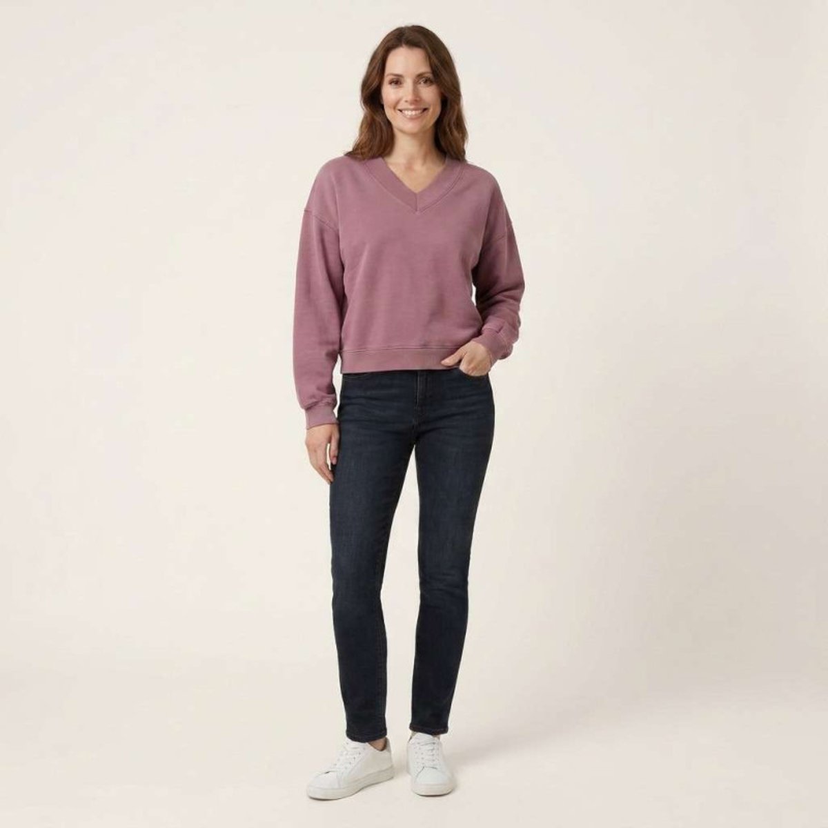 Sweat en coton mélangé mauve uni avec une coupe droite et un col v violet, LEVI'S