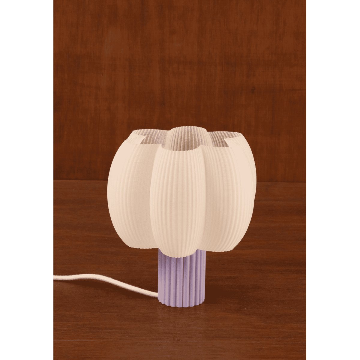 Lampe à poser FLUFFY lilas, BLEUU STUDIO