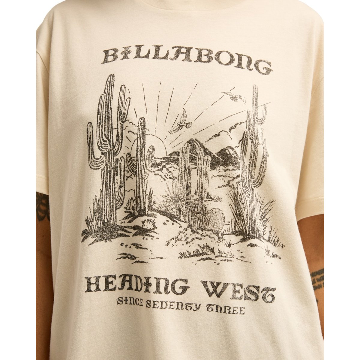 T shirt manches courtes HEADING WEST blanc white cap, BILLABONG