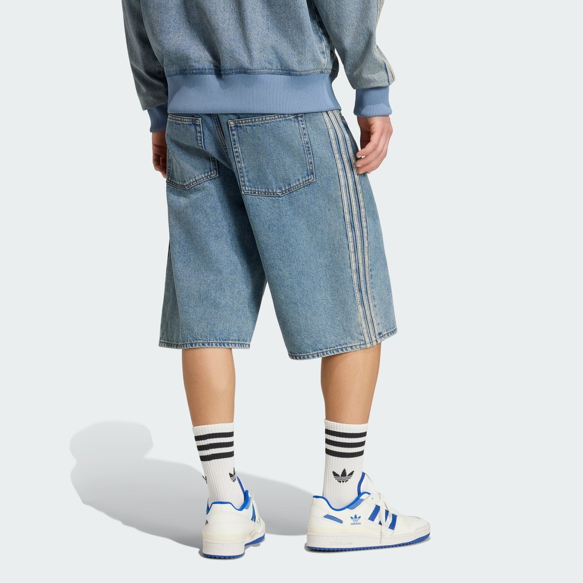 Jorts Denim Taille Mi-Haute Coupe Droite Firebird Adicolor Jorts Denim Taille Mi-Haute Coupe Droite Firebird Adicolor worn blue denim, adidas Originals