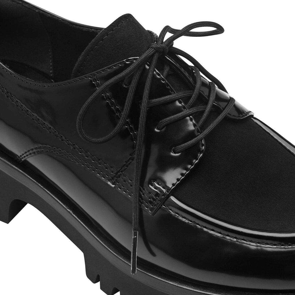 Derbies noir, TAMARIS