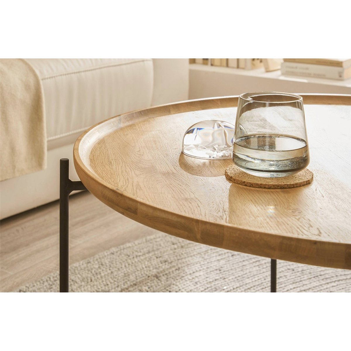 Table basse ronde en bois massif TREVISO bois naturel et noir, RECOLLECTION