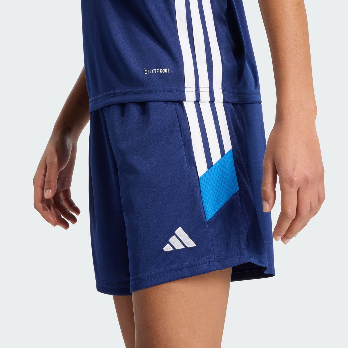 Short Tiro 26 Essentials dark blue / bright royal / white, adidas Performance