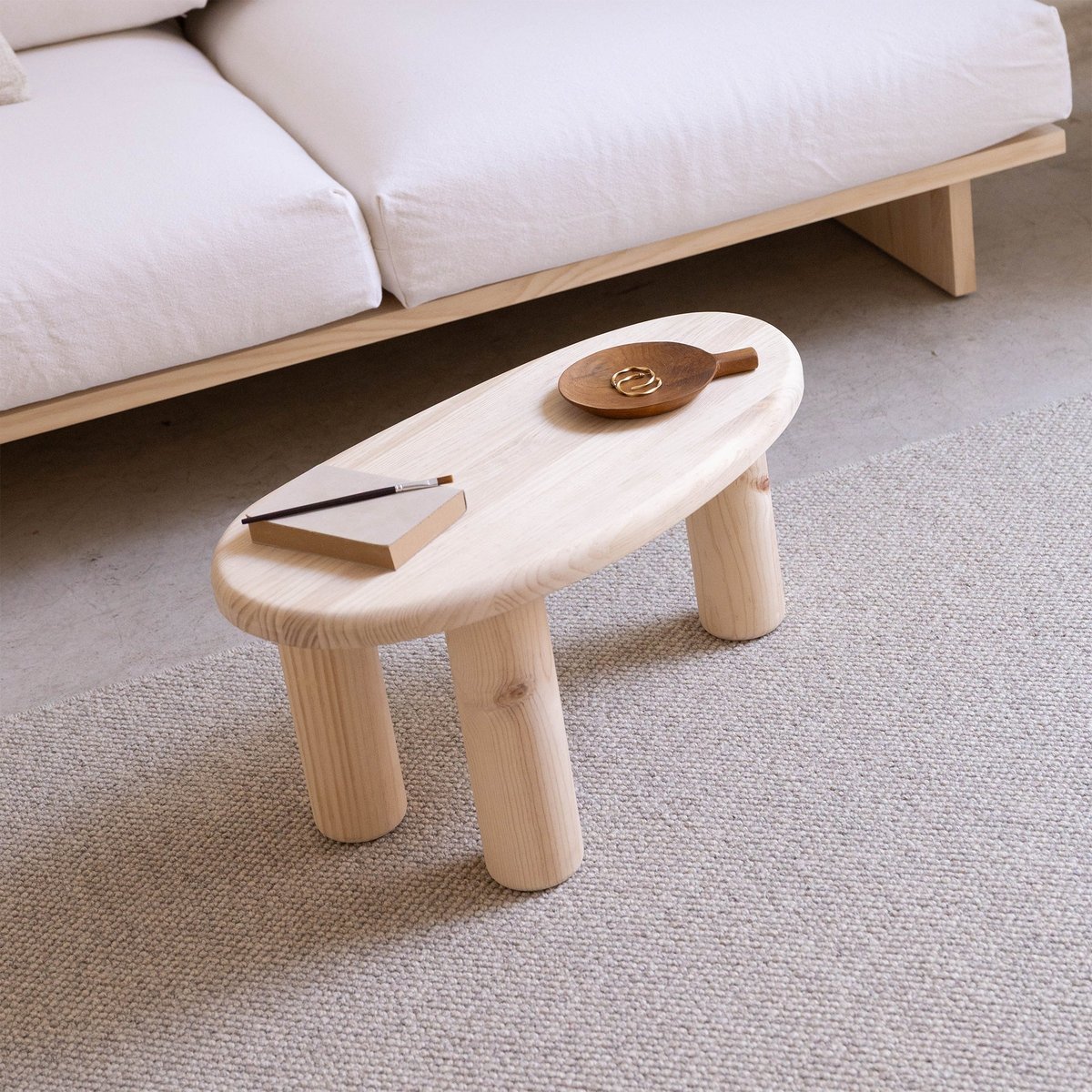 Table basse en pin massif non verni TUNA bois clair, NAAN FURNITURE