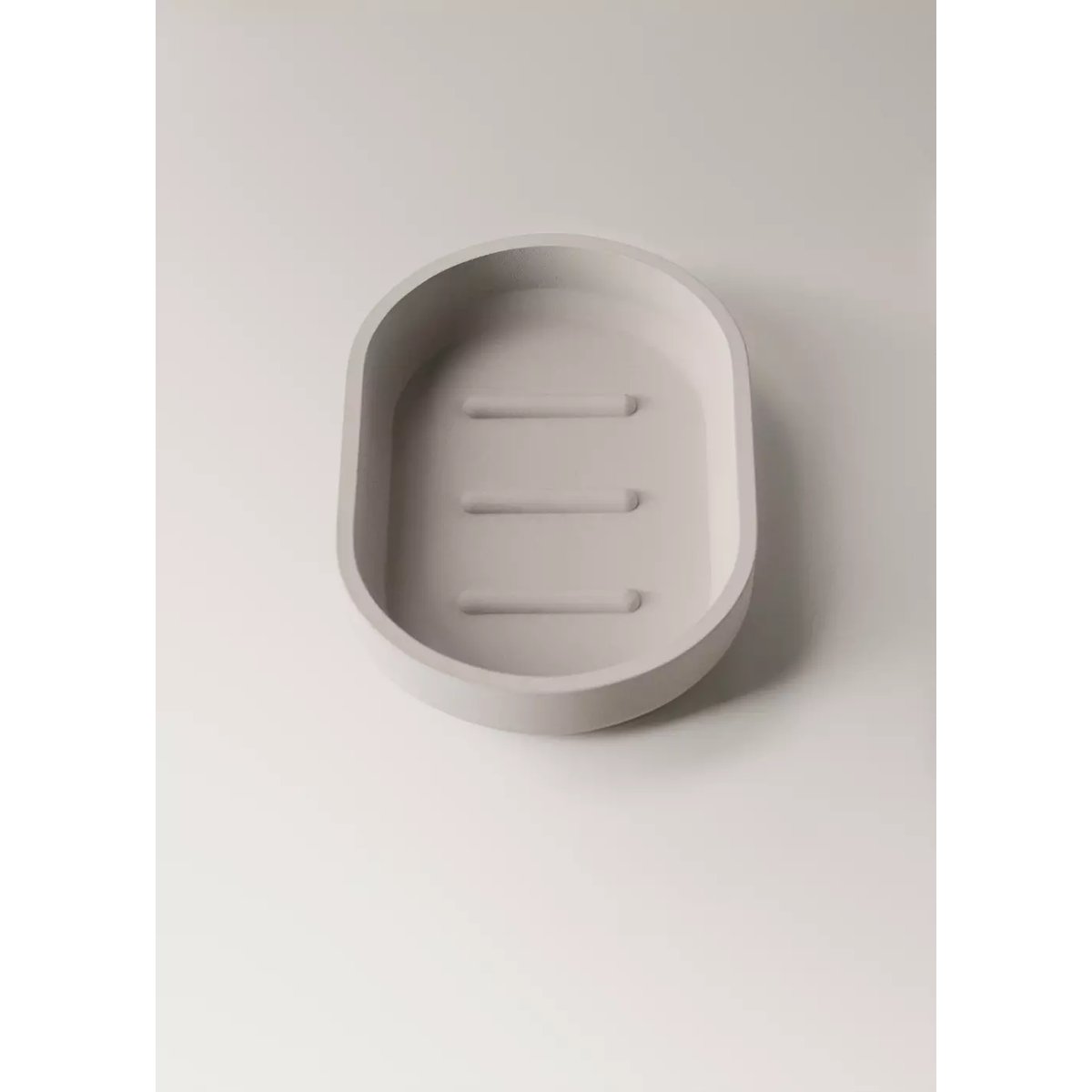 Porte-savon ovale 100 % résine écru, MANGO HOME