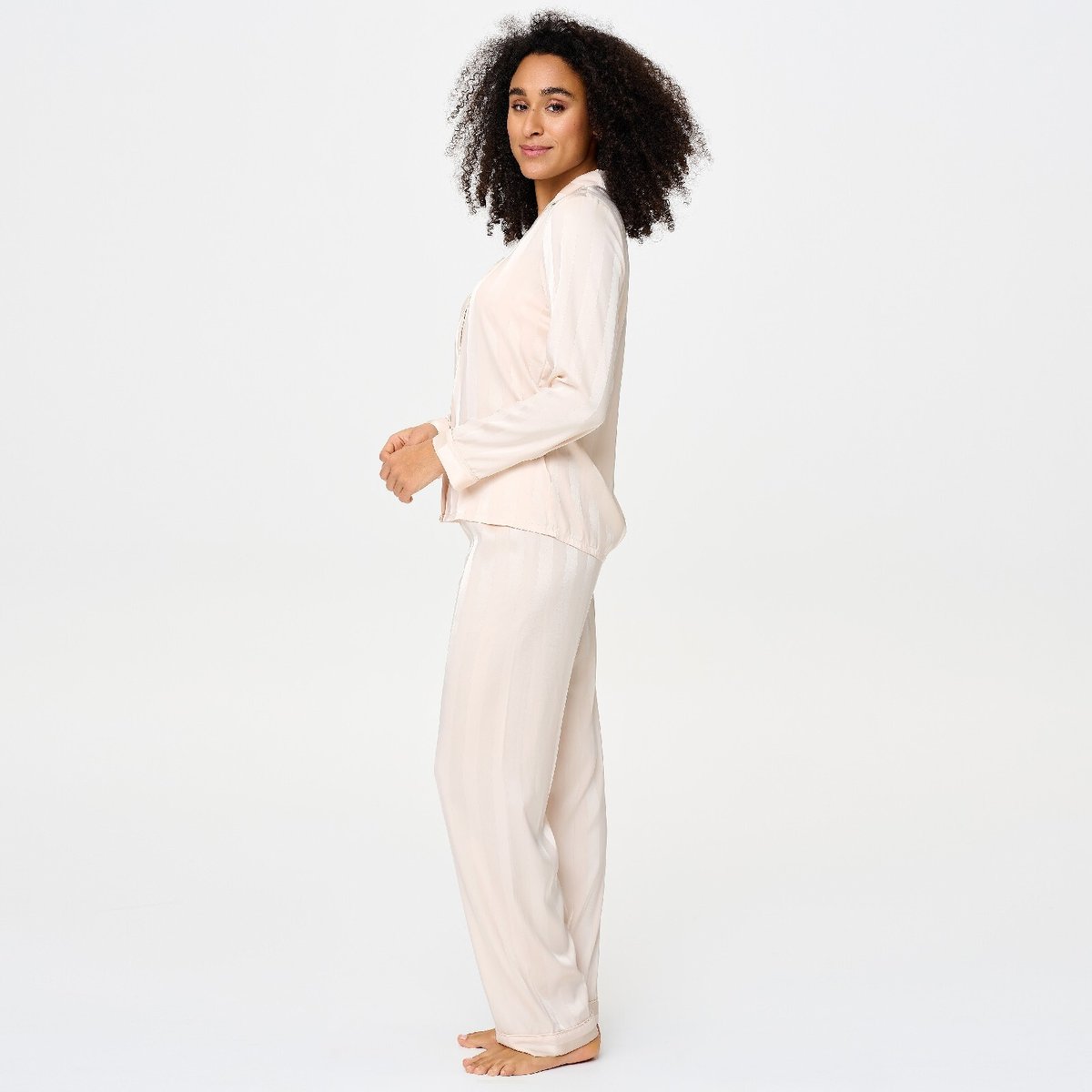 Ensemble de Pyjama ivoire, LINGADORE