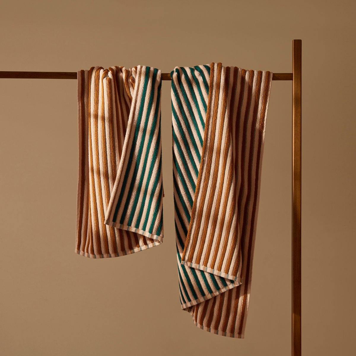 Serviette de toilette COMBO bronze/emeraude, CARRE BLANC