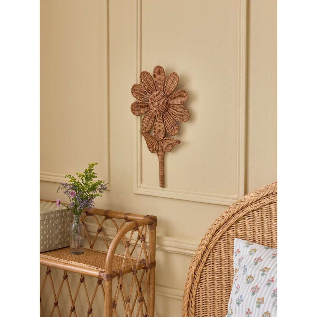 Fleur murale en rotin tressé beige clair, CYRILLUS