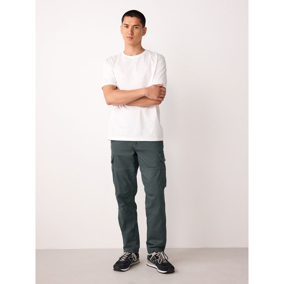 Pantalon cargo stretch en coton gris fusain, NEXT