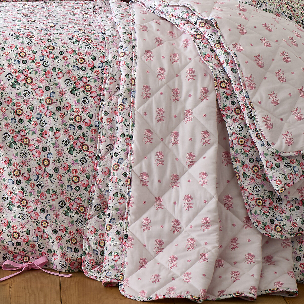 Pearly Queen Ditsy Cotton Quilted Bedspread pink, CATH KIDSTON