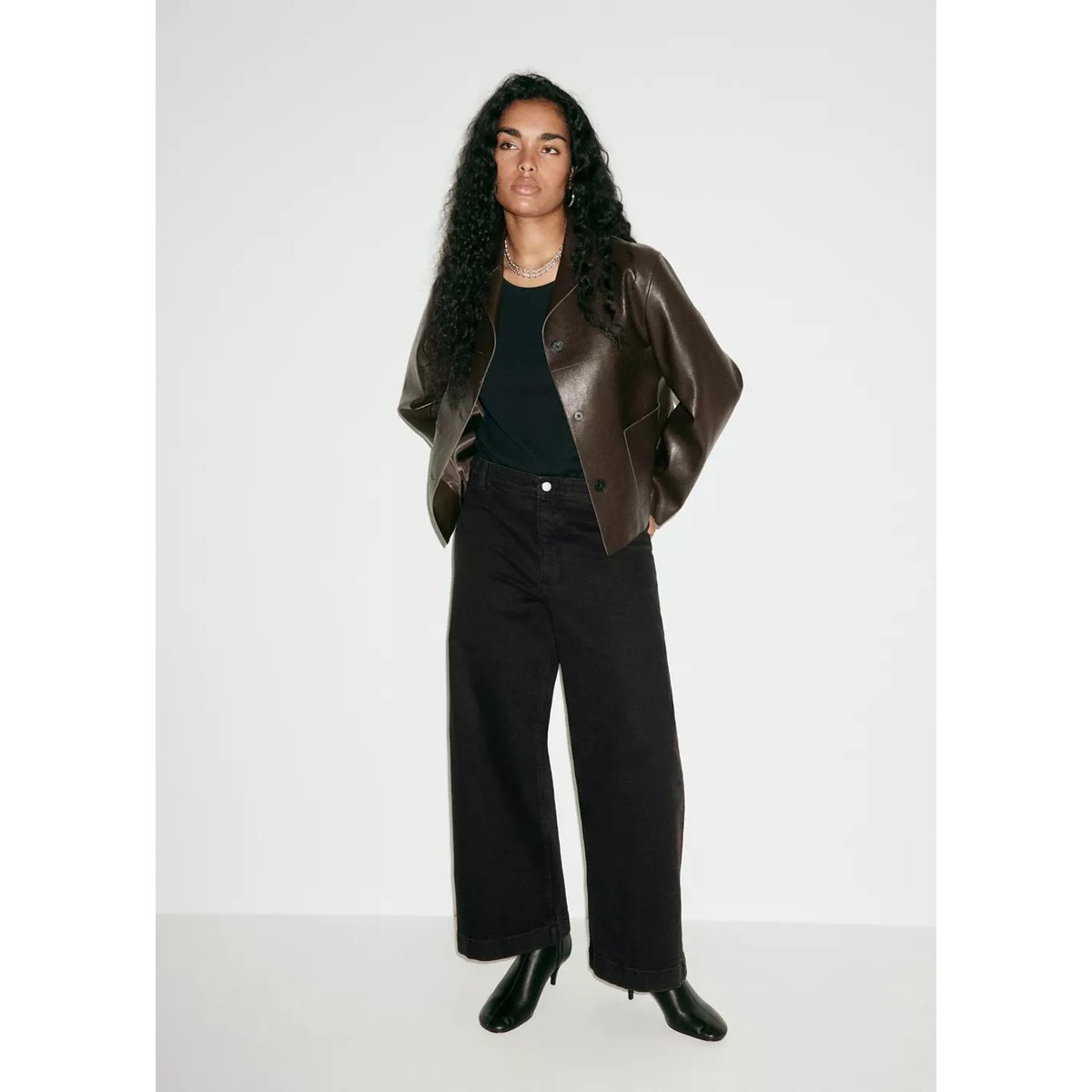 Jean style jupe-culotte Catherin taille haute black denim, MANGO