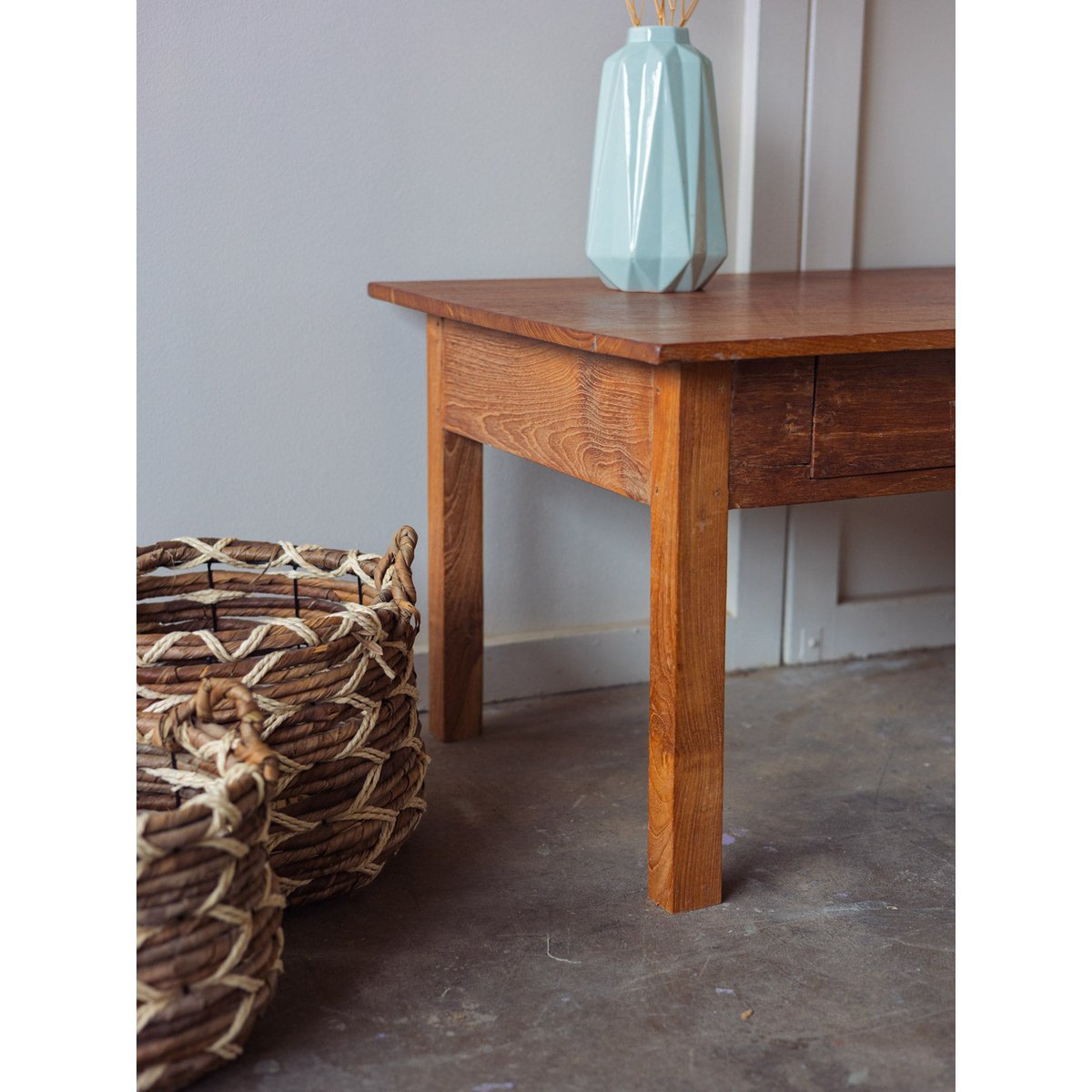 Table basse en bois Léonie N°472 - Bon état bois foncé, DEBONGOUT