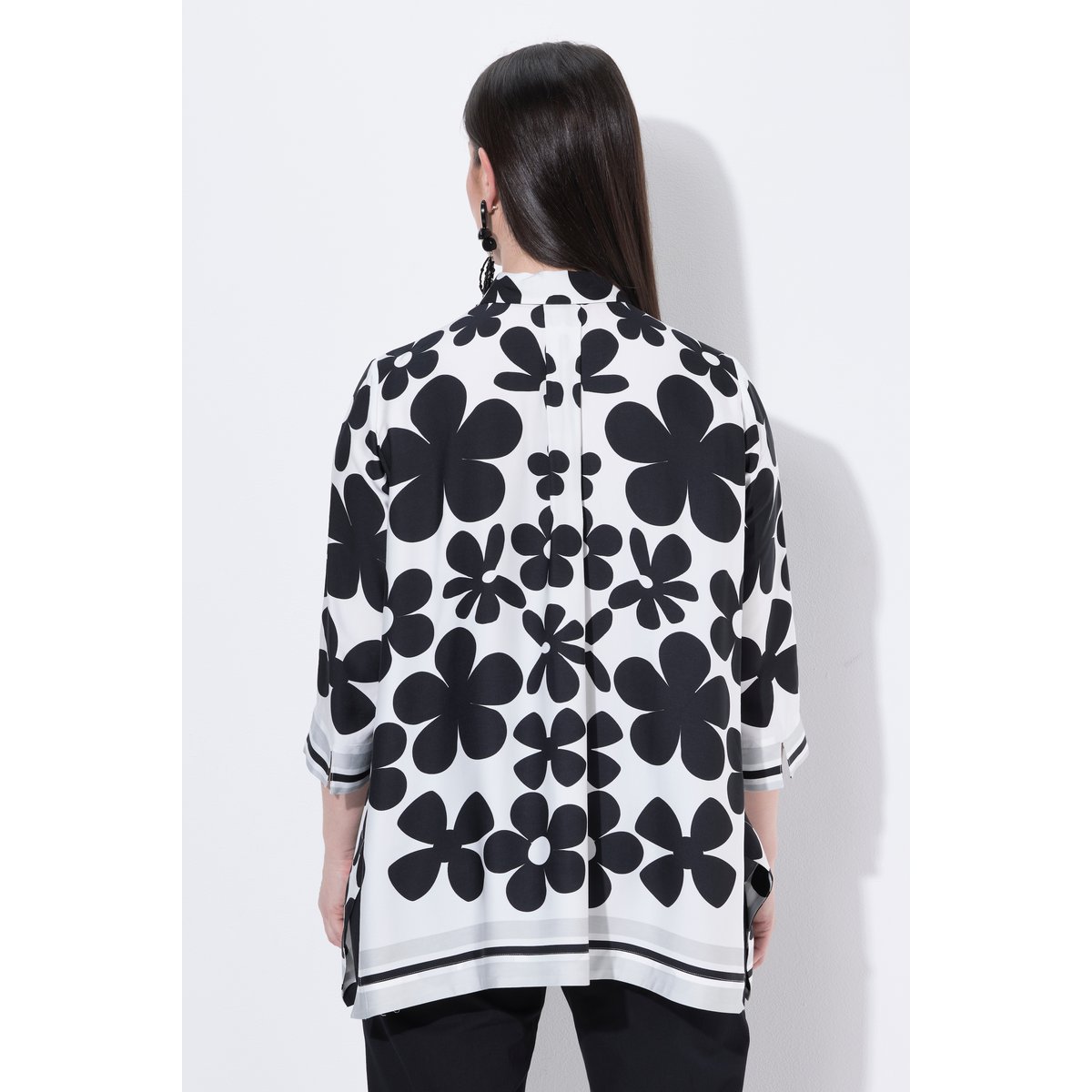 Blouse en satin, fleurs, oversize blanc neige, ULLA POPKEN