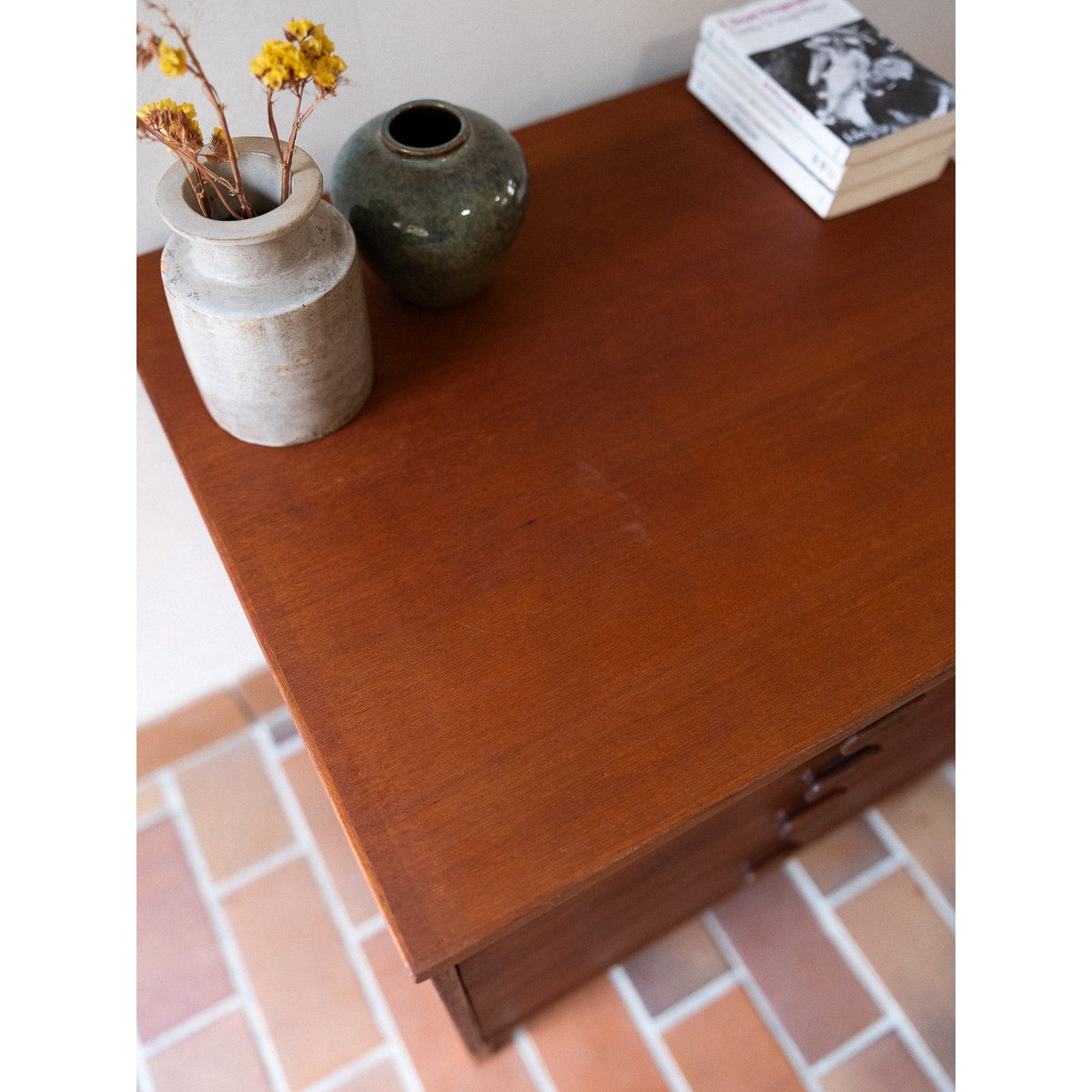 Petite commode bois Olga N°1059 - Bon état bois foncé, DEBONGOUT