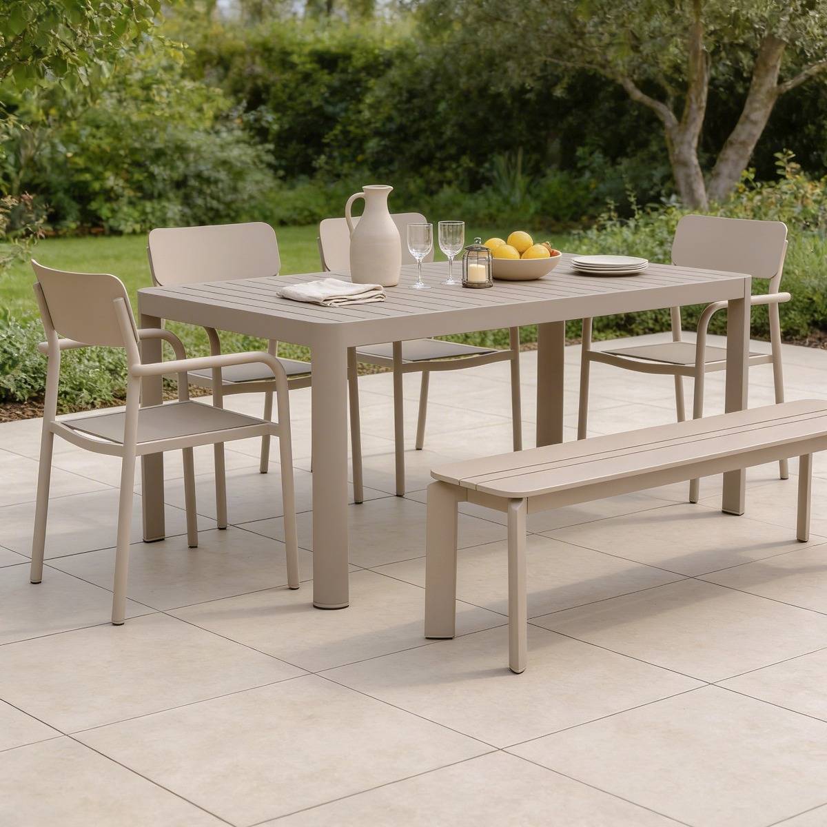 Table de jardin en aluminium KAÏA marron, MADE IN MEUBLES 