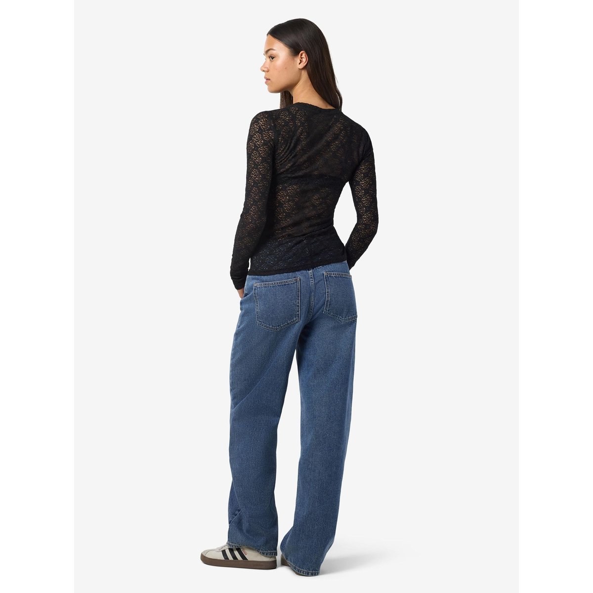 Top black, NOISY MAY