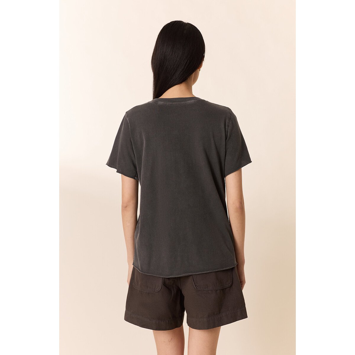 Toro Necklace Illusion T-Shirt with Short Sleeves and Crew Neck carbon, LEON & HARPER