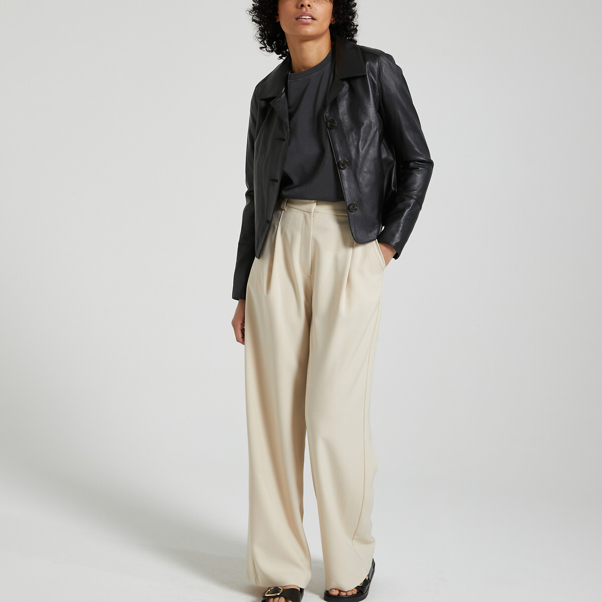 Lexia Leather Short Jacket with Tailored Collar and Button Fastening black, OAKWOOD