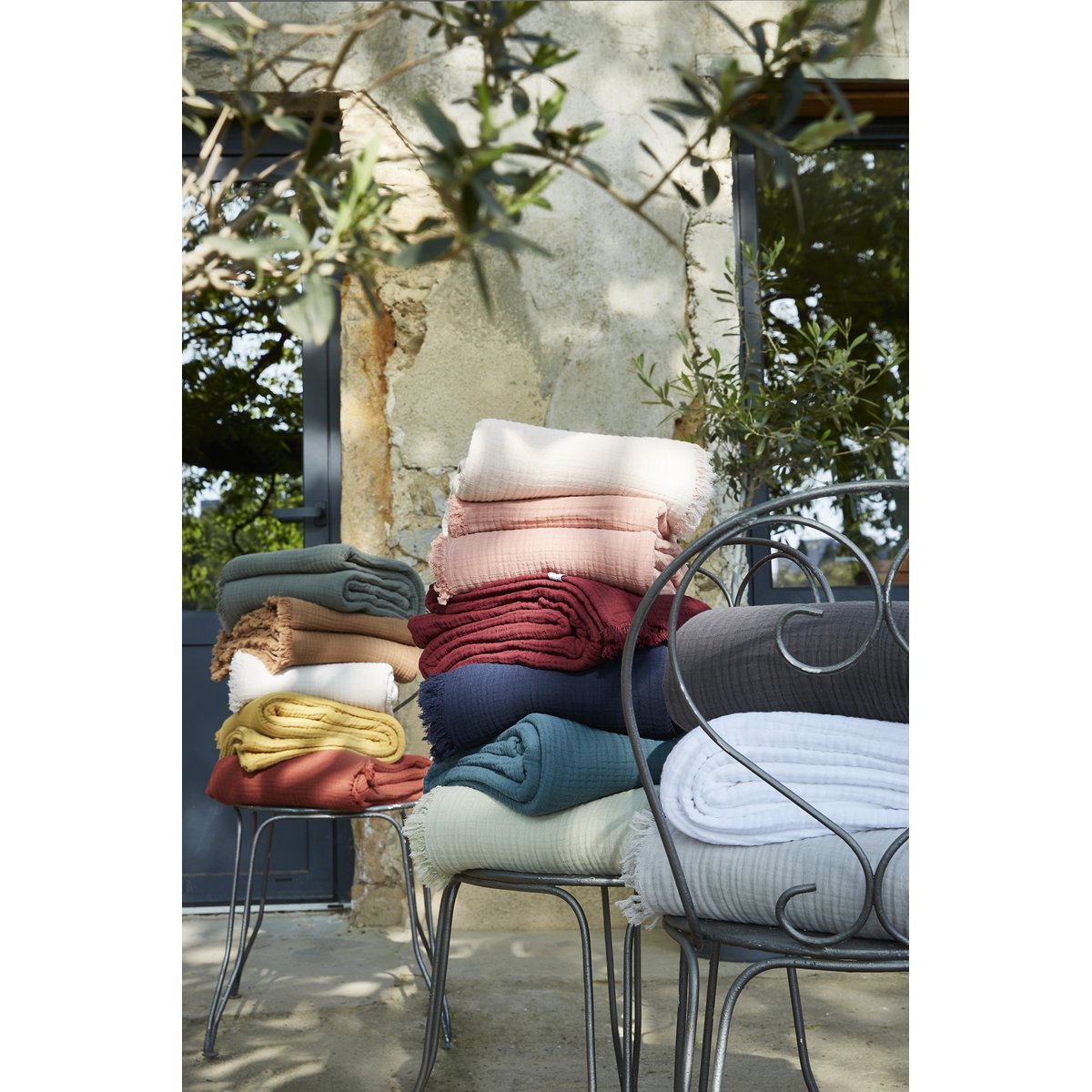 Plaid quadruple gaze de coton 180 x 220 cm Gaia vert d eau camel, EDEN