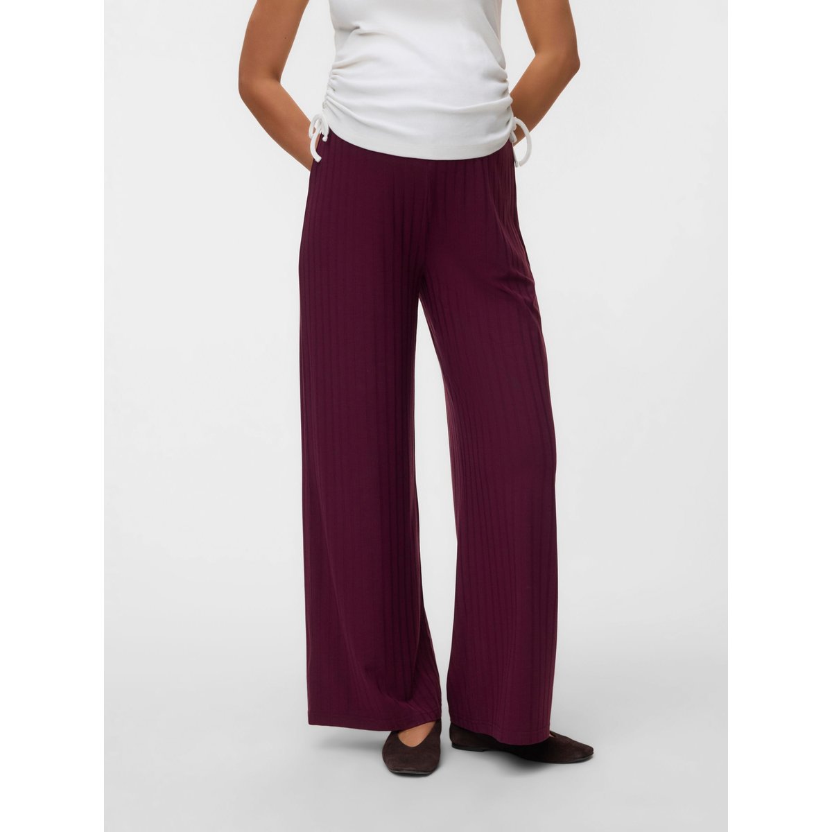 Pantalon rouge - winetasting 1, MAMA LICIOUS