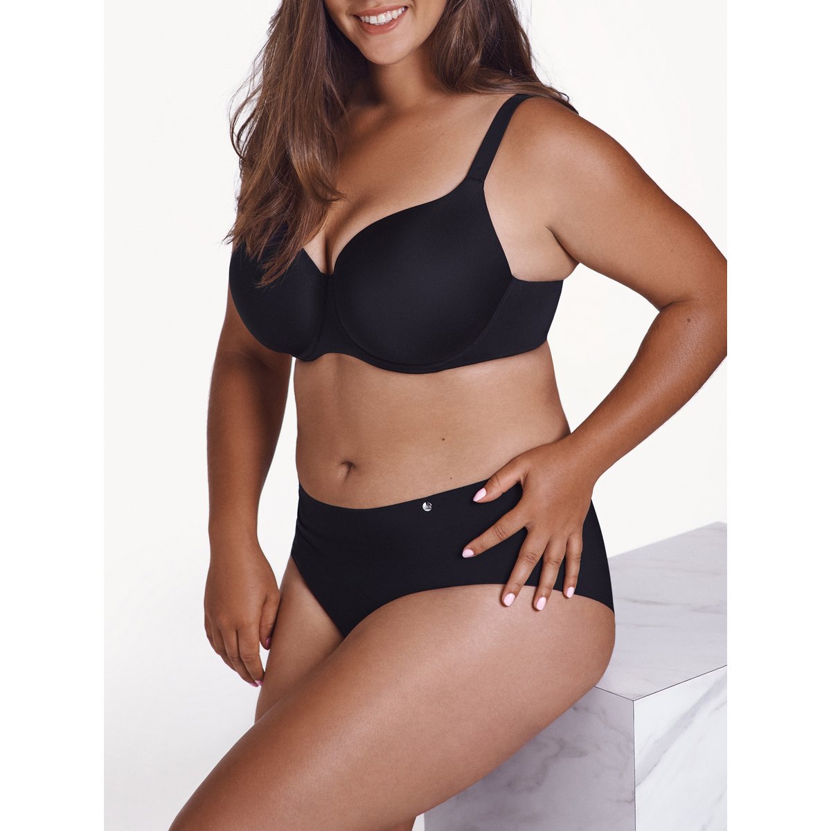 Soutien-gorge préformé Bella noir F noir, LISCA