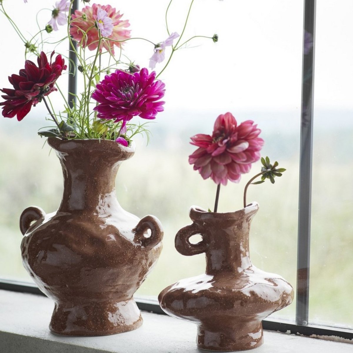 Petit vase grès design artisanal marron, MADAM STOLTZ
