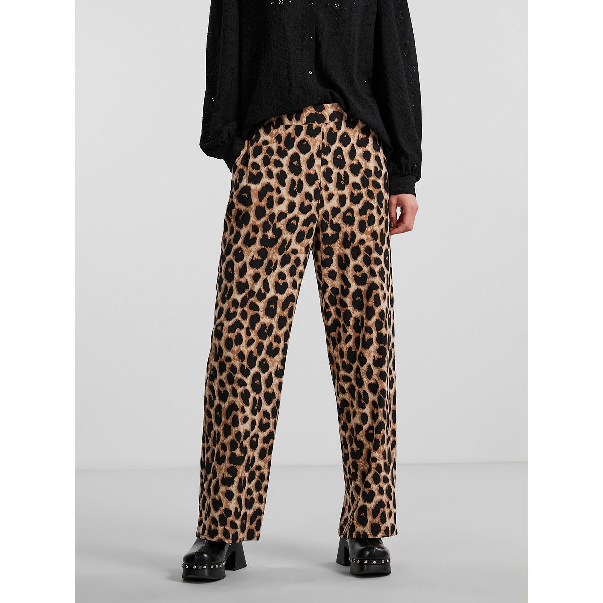 Pantalón de leopardo, talle alto estampado de leopardo, PIECES