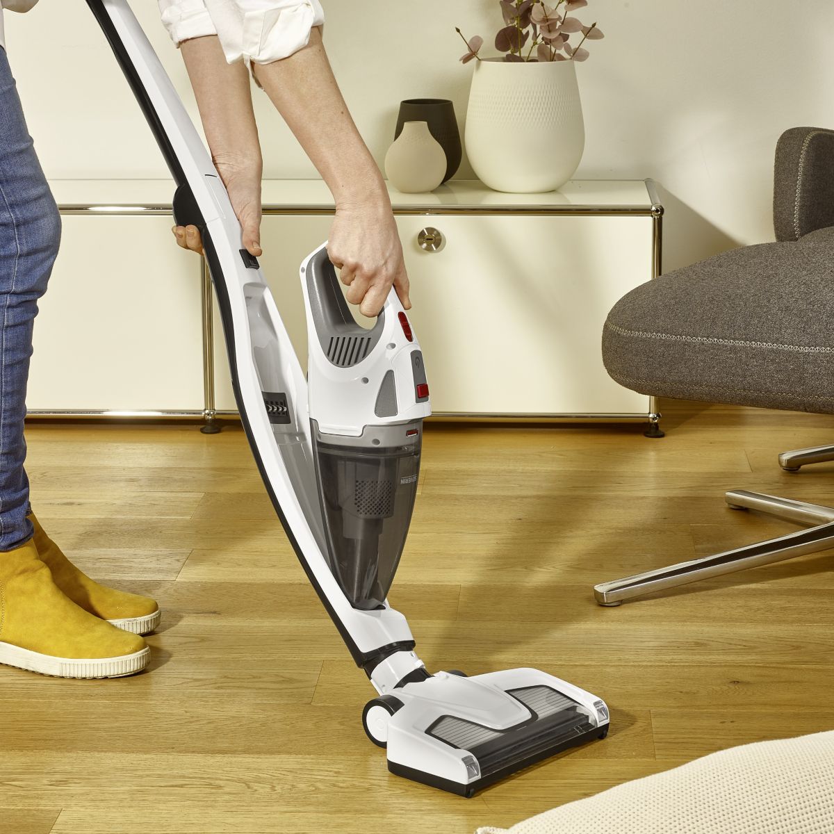 Aspirateur balai SC 7173 sans fil 2 en 1 couleur unique, SEVERIN