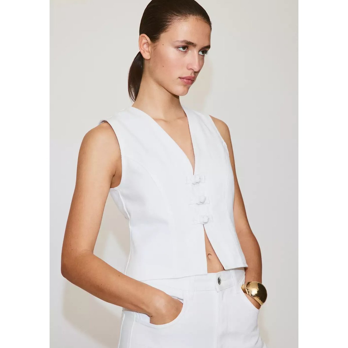Top en denim à brandebourgs blanc, MANGO