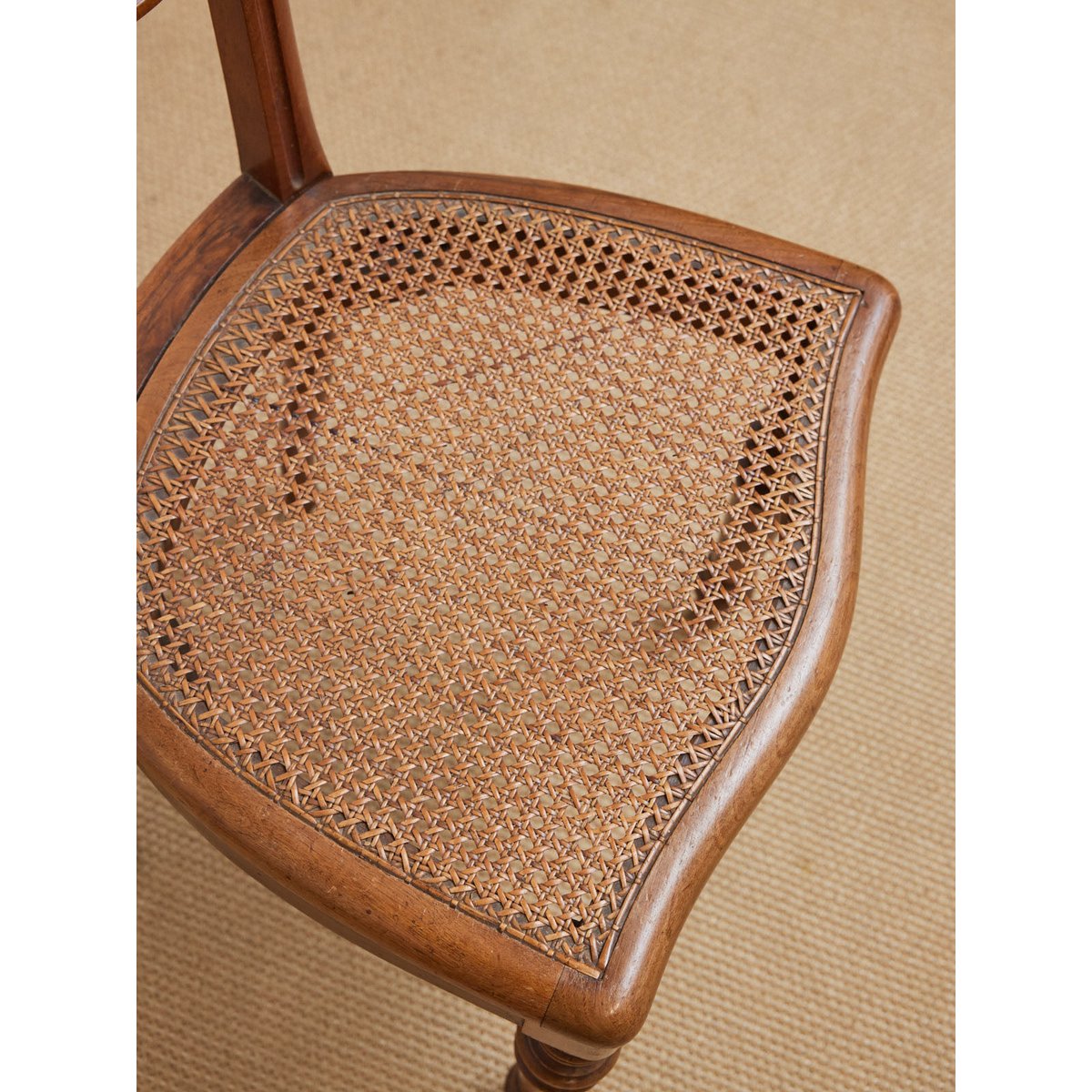 Lot de 4 chaises cannage Claude N°1468 - Bon état bois clair, DEBONGOUT