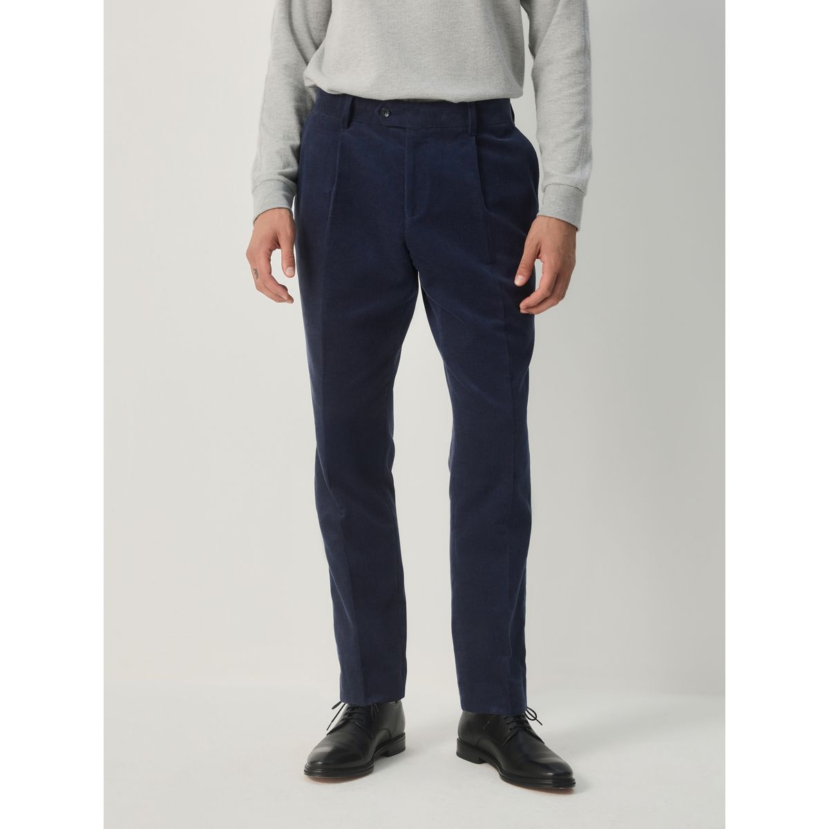 Pantalon de costume slim en velours côtelé bleu marine, NEXT
