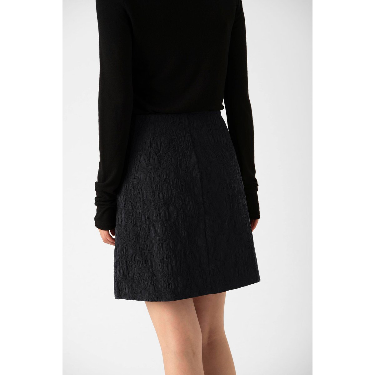 Jupe cintrée noir, SOAKED IN LUXURY