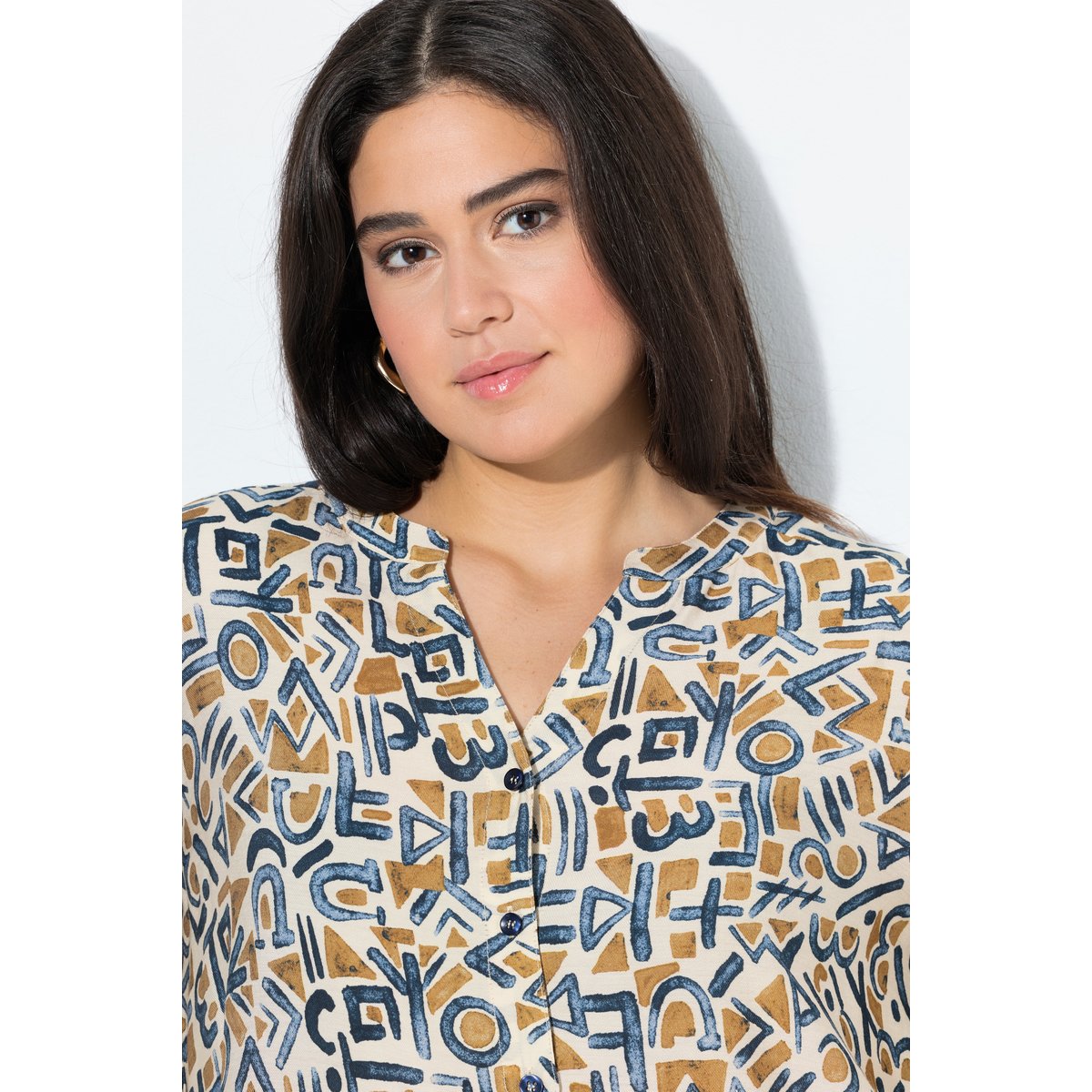 Blouse imprimée à col tunisien et manches abricot clair, ULLA POPKEN