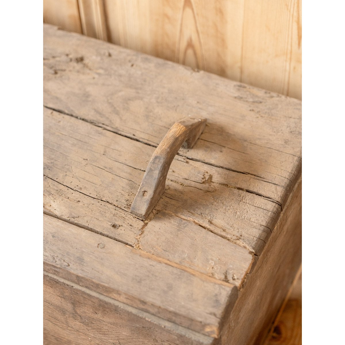 Coffre en bois Lucien N°166 - Bon état bois foncé, DEBONGOUT
