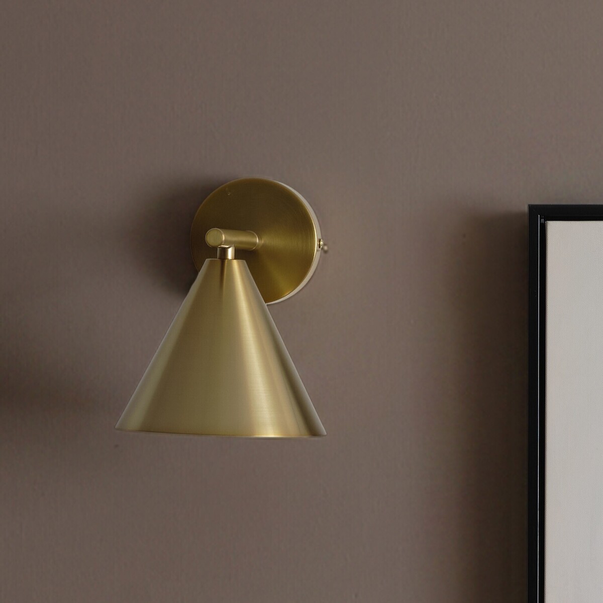 Carlow Dome Wall Light aged brass, ÉDITÉ