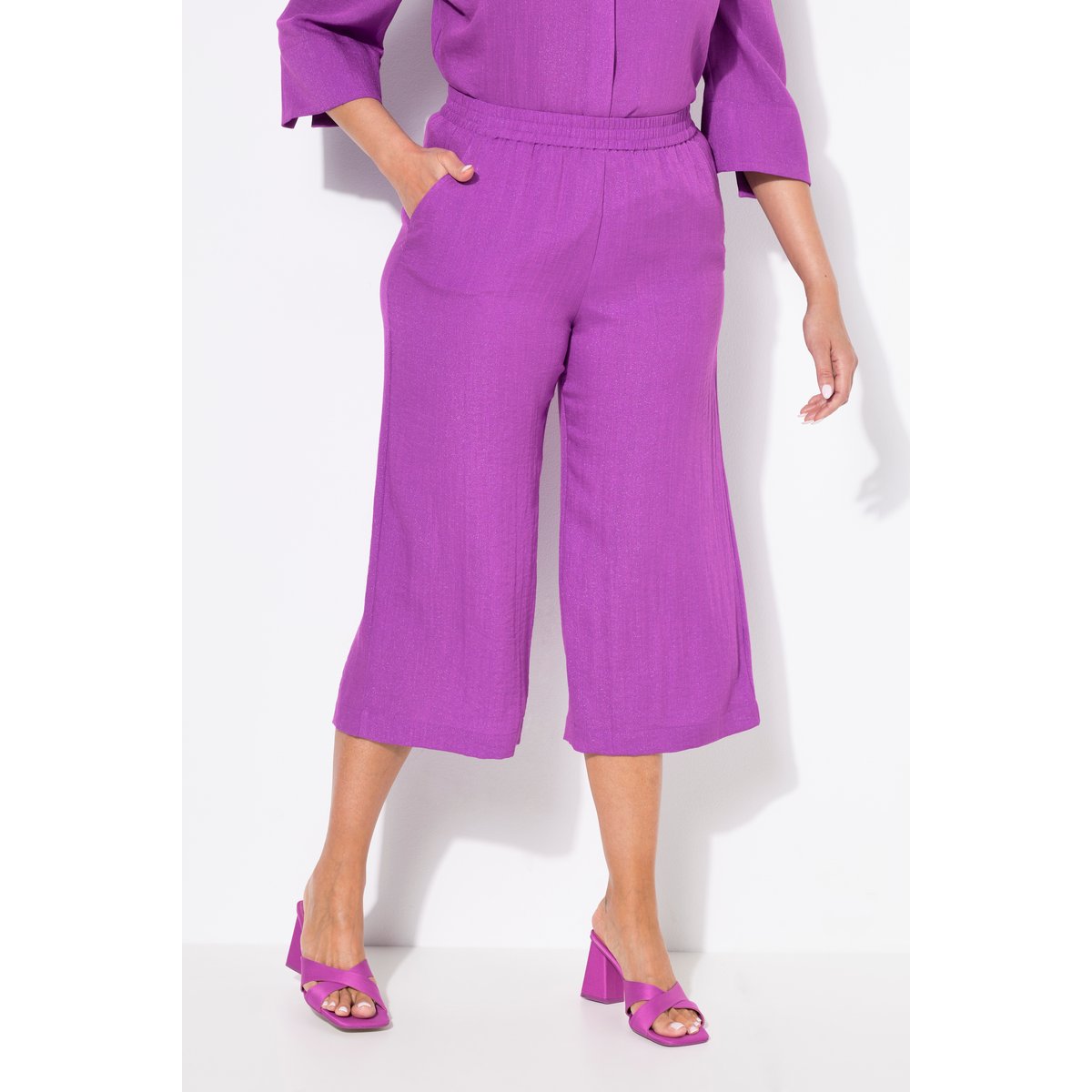Jupe-culotte à taille élastique. Jambe large violet, ULLA POPKEN