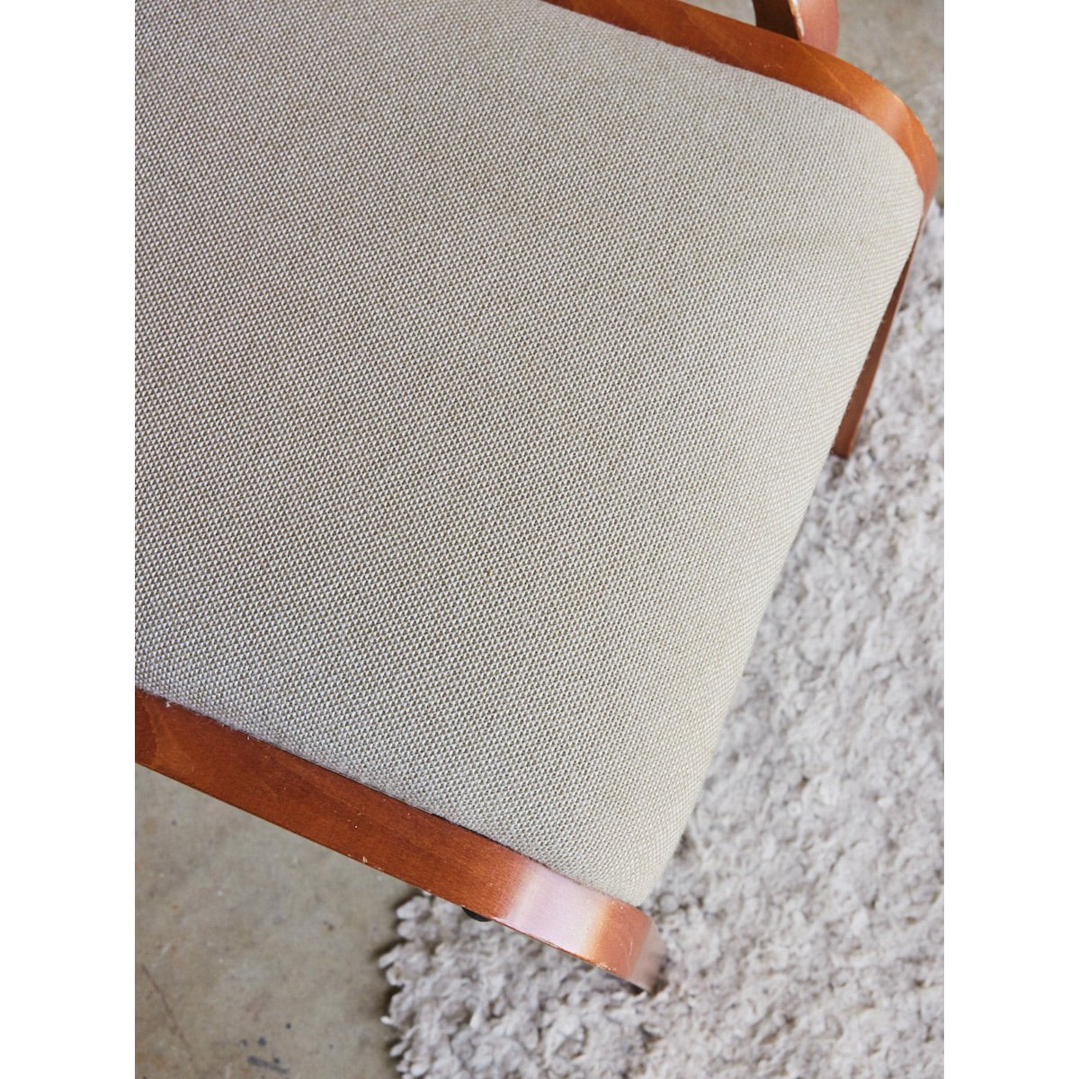 Paire de chaises scandinave en bois clair Alma N°1665 - Bon état bois clair, DEBONGOUT