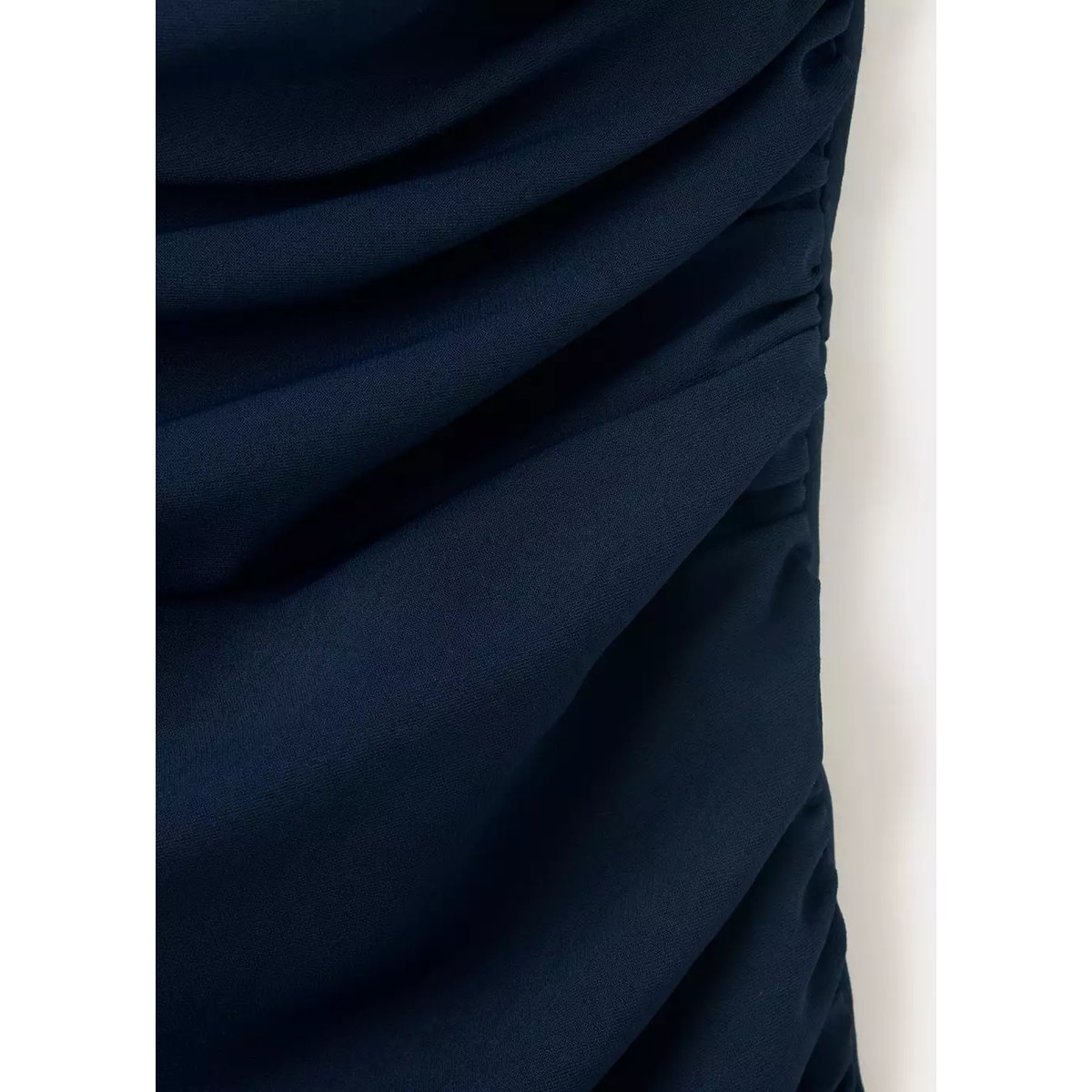 Robe drapée broche bleu marine foncé, MANGO