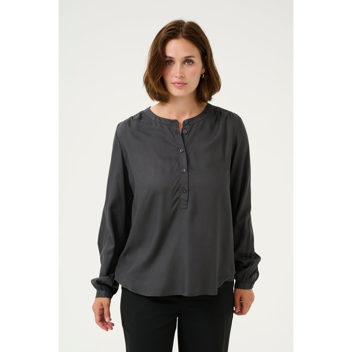 Long sleeved blouse noir black oyster, KAFFE