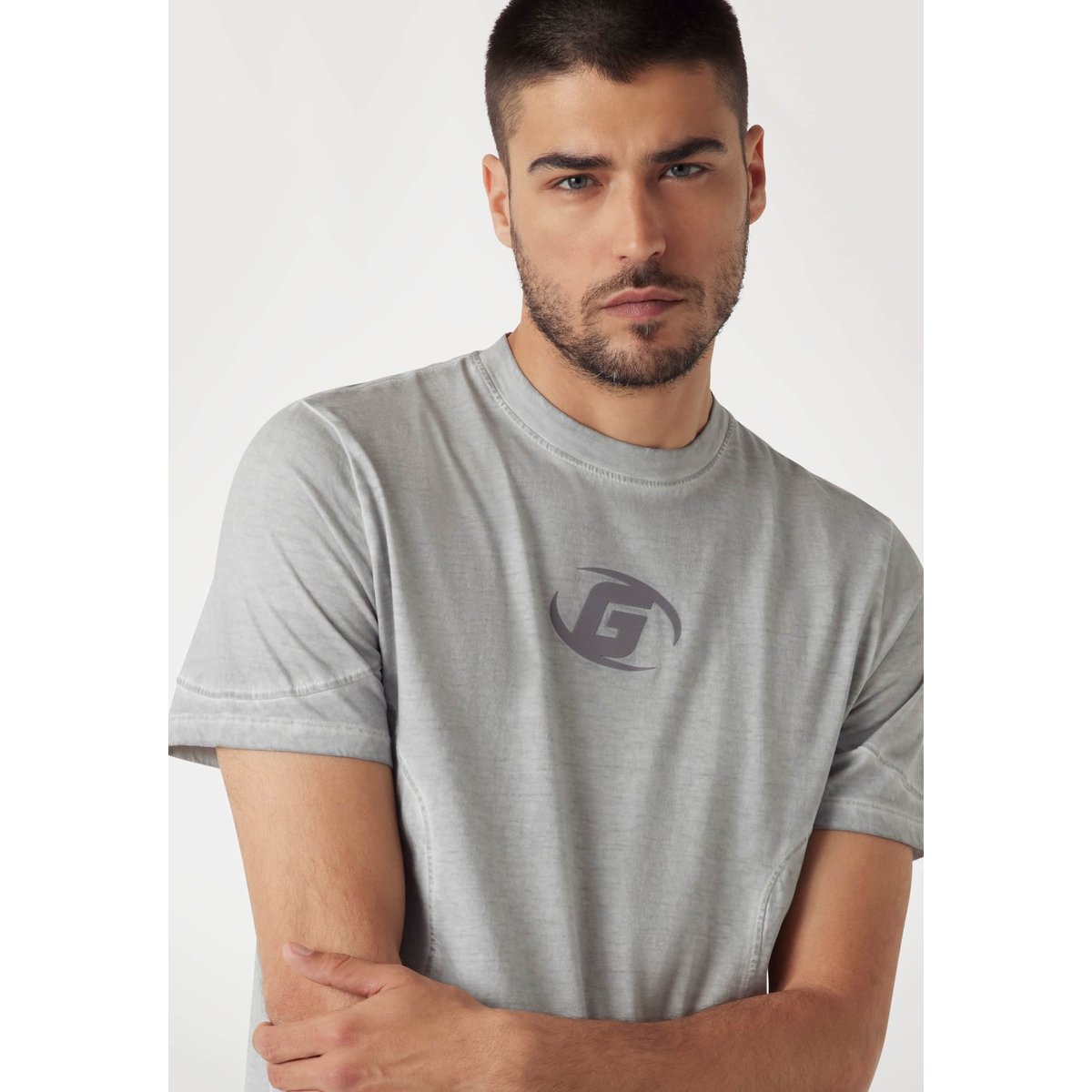 T-Shirt Logo Coupe Classique gris clair, GUESS