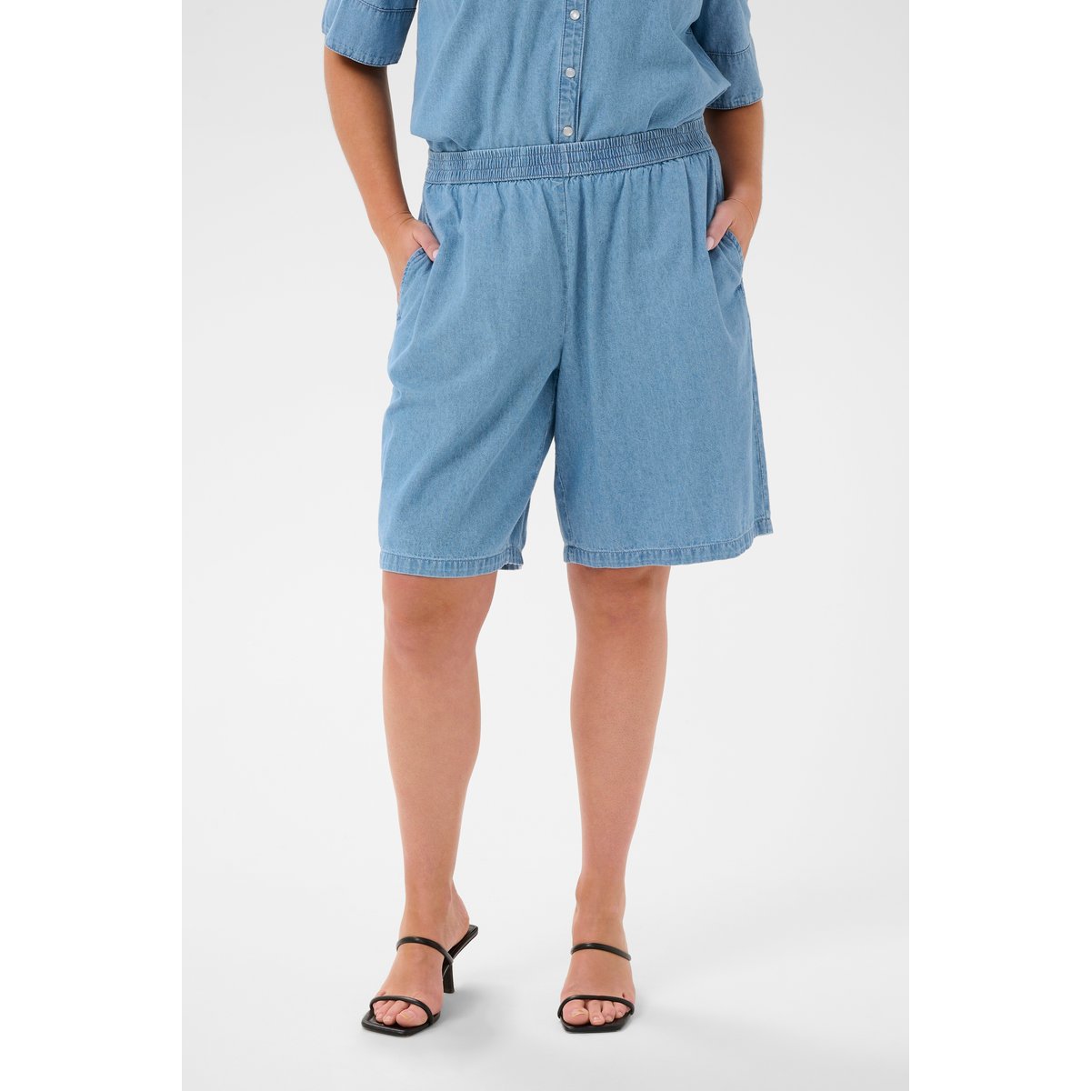 Shorts casual bleu medium blue chambray, KAFFE CURVE
