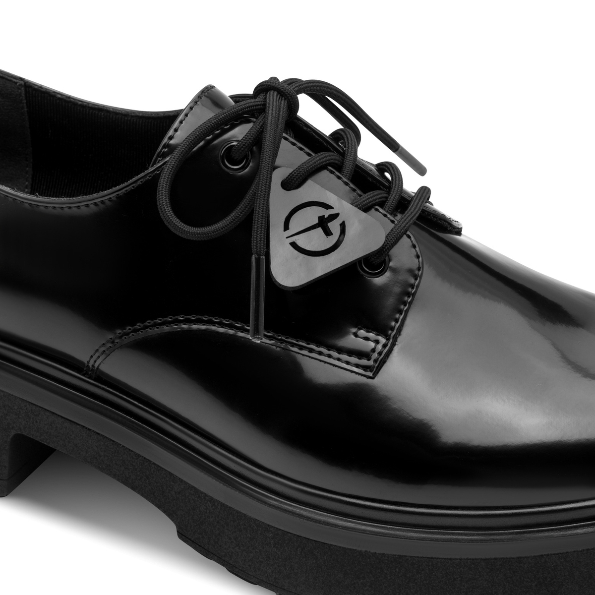 Derbies noir, TAMARIS