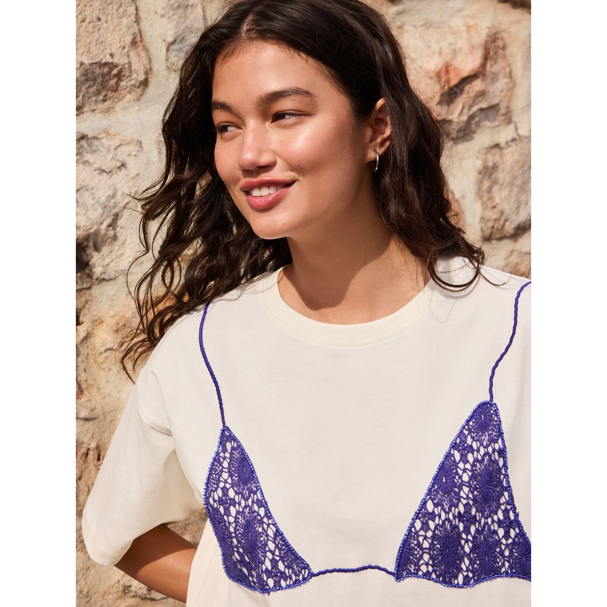 T-shirt col rond en crochet à motif bikini écru, NEXT