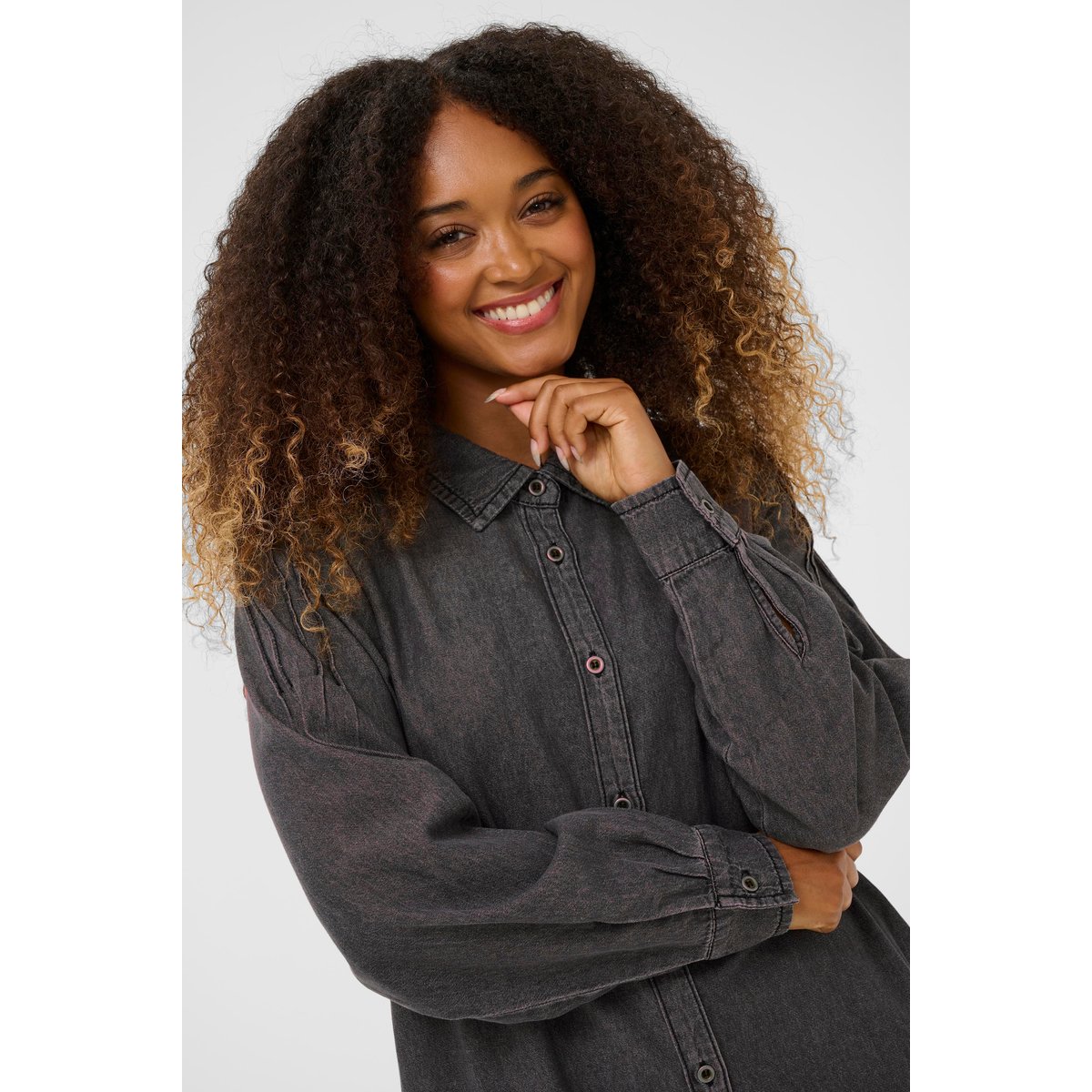 Robe noir lavé, CREAM