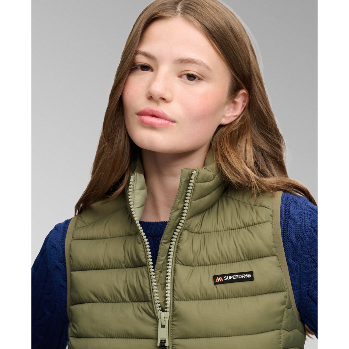 Gilet Matelassé Fuji Lite Coupe Ajustée vert olive poudré, SUPERDRY
