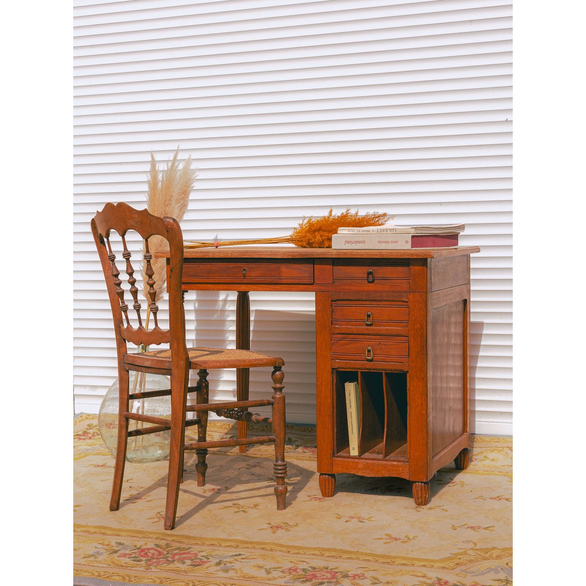 Bureau en bois clair Edouard N°1057 - Bon état bois clair, DEBONGOUT