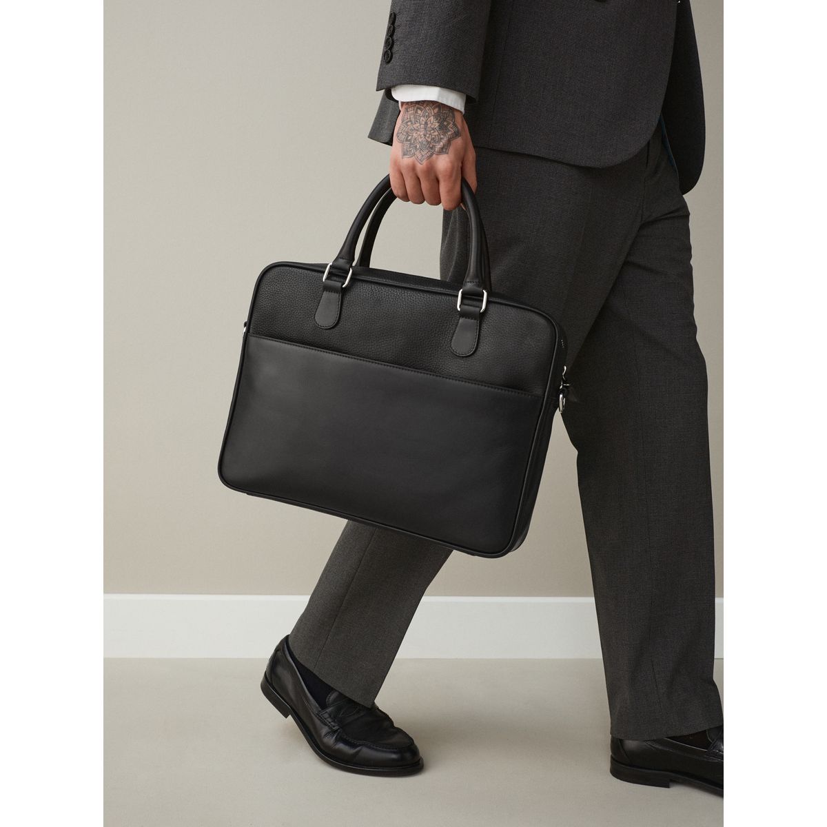 Sacoche en cuir signature noir, NEXT