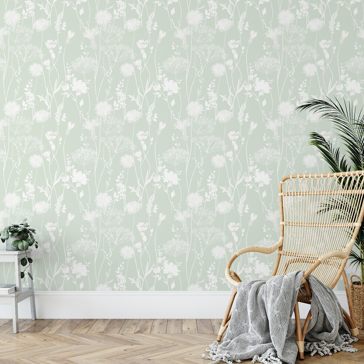 Meadowsweet Floral Green Wallpaper green, CATHERINE LANSFIELD